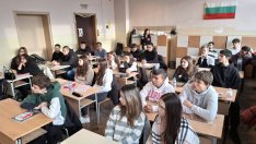Варненски съдии преподаваха на над 500 ученици и студенти за месец