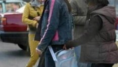 Внимание! Джебчии шетат в градския транспорт и моловете във Варна