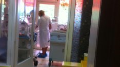 Ремонтират отделението за недоносени в Дома за медико-социални грижи за деца