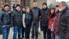 Портних и кметът на "Владиславово" бранят Борисов пред МС