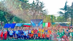 ХК Свети Климент направи дарение на отбора по ID хокей на България