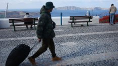 Деветима българи напускат Санторини, други 27 остават