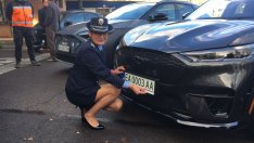 KAT започна да слага зелени номера на електромобилите