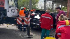 Камион събори мост в Девня, две жени са заклещени в руините (СНИМКИ)