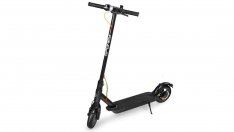 59-годишна с тротинетка се удари в автомобил във Варна