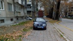 Инструкторът Бушев избуши мрежата с "леко" нарушение – Голф връз тротоара