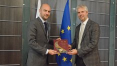 Кметът на Варна призова френски министър за засилено наблюдение на дронове в Черно море