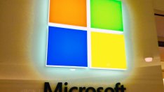 Microsoft заменя журналистите с роботи