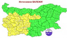 Жълт код за порои и гръмотевици в 13 области 