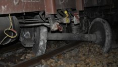 Вагон на товарен влак дерайлира на Подбалканската линия