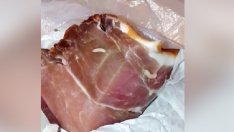 Неочакван бонус: Бели червеи изпълзяха от парче свинско (СНИМКИ)