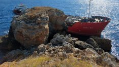 Евакуират моряците от Vera Su