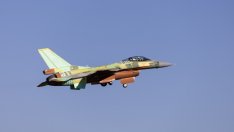 Успешен тестови полет на първия български изтребител F-16 Block 70