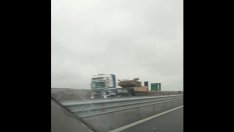 Колона от танкове стресна шофьорите на АМ "Тракия"  (ВИДЕО)