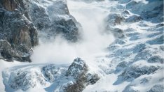 Лавина затрупа хора в Пирин, един е загинал