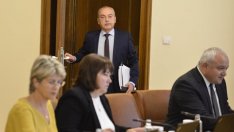 Гълъб Донев развърза кесията на последното заседание на кабинета