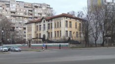 Каква е съдбата на една от емблематичните сгради на Варна?