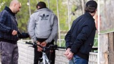 Оставиха варненски дилър на дрога в ареста