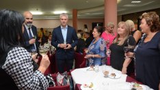 На банкет: Кметът събра директорите на варненските училища и градини (СНИМКИ)