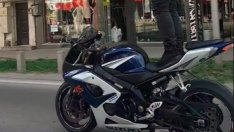 Фукащ се моторист заснет по улиците на Варна! КАТ не му прости и го глоби