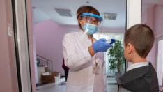 COVID в BG: Спад при средната възраст на новозаразените и скок при децата