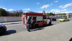 Пожар пламна в голям търговски център във Варна