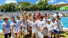 "Комодор" спечели благотворителния турнир по водна топка във Варна