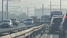 Автобус се запали на Аспарухов мост, образува се тапа