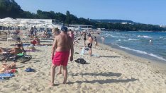Жена от Добрич отмъкна телефон от чанта на плажа във Варна