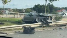 Кола е разцепена на две при катастрофа в София ВИДЕО