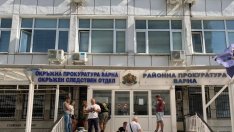 Двама варненски дилъри продължават да търкат наровете в ареста