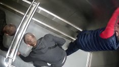 Арестуваха мъжете, вандалствали в асансьора на МБАЛ „Св. Анна“ във Варна