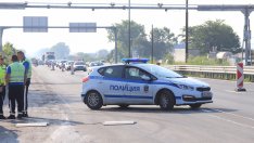 Кола се заби в камион на АМ "Тракия", има загинал