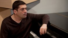 Милен Врабевски поема разходите за опожарения български културен клуб в Битоля