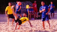 23 гола в първите два мача от турнира по плажен футбол във Варна