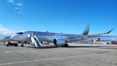 На 8 март пристигна четвъртият нов самолет Airbus А220 LZ-AMS на „България Еър“