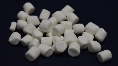 Продават желирани бонбони и маршмелоу с наркотици онлайн