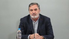Затягат ковид мерките - кръчмите на 50%, учениците от гимназиален етап - онлайн