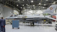 Първият изтребител F-16 BLOCK 70 кацна на българска земя