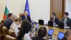 Радев: Умишлените пожари са много по-малко у нас, имаме 5 вертолета и Спартан за гасене