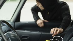 Спипаха двама, обирали автомобили в центъра на Варна