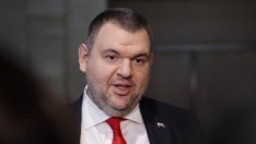 Пеевски против пълната забрана на вейпове, иска реакция за цените в магазините