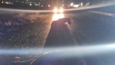 Кола удари коне на пътя