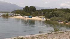 Откриха джип, потънал в язовир "Копринка"