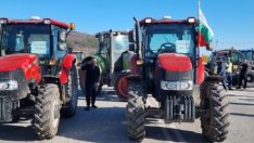 Земеделците затвориха главния път София-Варна