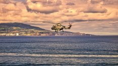 Моряк падна зад борда край Емине. Издирват го с вертолет