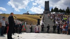 Радев на Шипка: Ще победим страха. Никой не може да спре осъзнатите по пътя към свободата