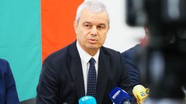 Костадинов: Екипажът на ударения край Калиакра кораб е получил шанс да се евакуира