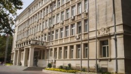 Оставиха в ареста дилър, разпространявал дрога от дома си във Варна