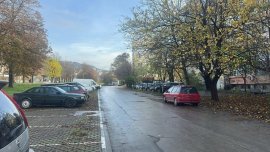 Различна гледна точка за Зелената зона в кв. "Чайка": Празни паркоместа - кеф голям!